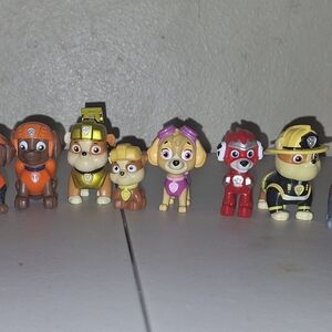 Paw Patrol Mini Character Pack - Orange, Gold, Pink, Red, Black, Brown